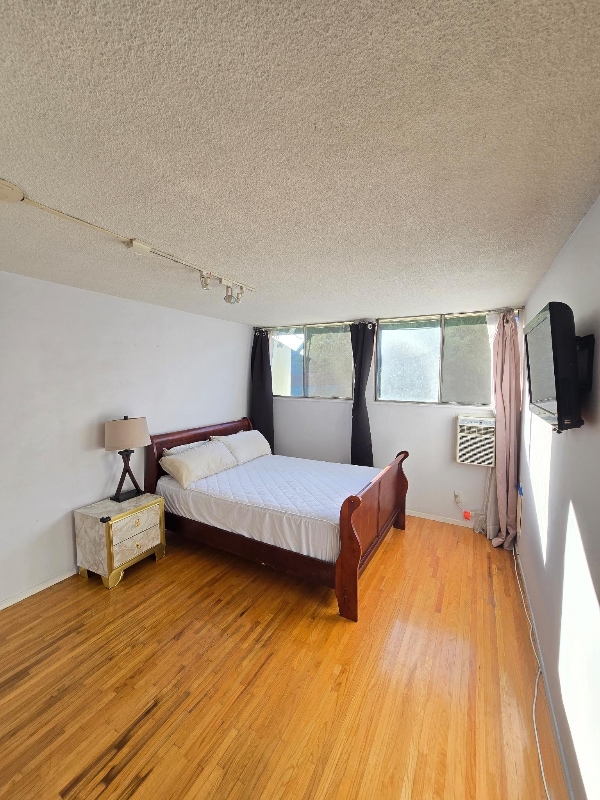 1731 Silver Lake Blvd in Los Angeles, CA - Building Photo - Building Photo