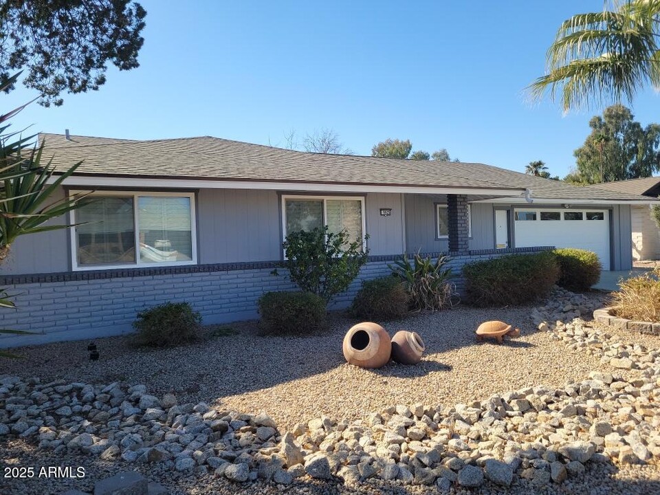 9925 W Ironwood Dr in Sun City, AZ - Building Photo