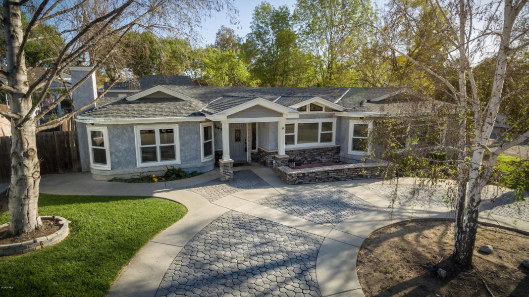 1410 Calle Violeta in Thousand Oaks, CA - Foto de edificio