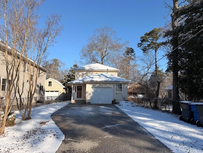 703 Parkside Ave in Toms River, NJ - Building Photo - Building Photo
