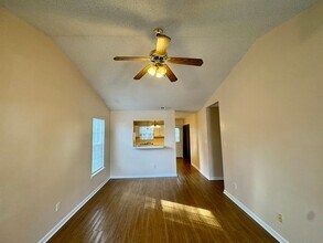 219 Mesa Ln in Jacksonville, NC - Building Photo - Building Photo