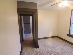 22 E Parkwood Dr in Dayton, OH - Building Photo - Building Photo