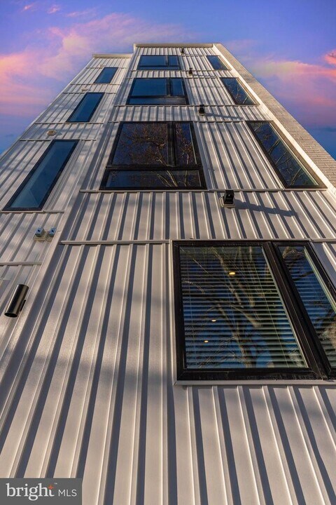 1754 Wylie St-Unit -UNIT A in Philadelphia, PA - Building Photo