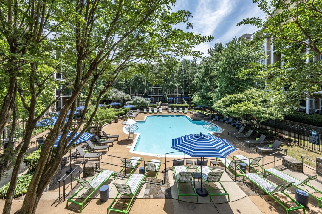Halstead Alexandria in Alexandria, VA - Building Photo