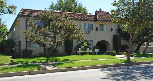 530 Wilson Ave in Pasadena, CA - Building Photo - Building Photo