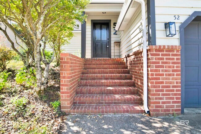 52 Lake Shore Dr in Daphne, AL - Building Photo - Building Photo