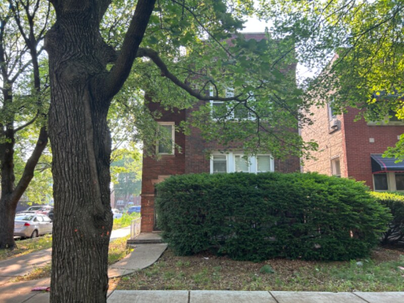 1657 N Linder Ave in Chicago, IL - Building Photo