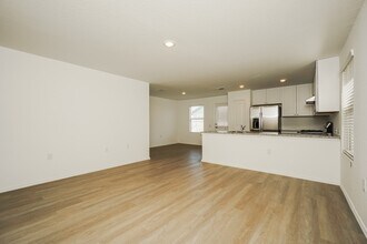 610 Lew Pass in San Antonio, TX - Building Photo - Building Photo