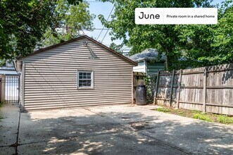 Room in Shared 3 bed/1 bath home, Unit B in Chicago, IL - Foto de edificio - Building Photo
