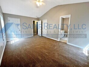 1605 Silver Petal Way in Atlanta, GA - Building Photo - Building Photo