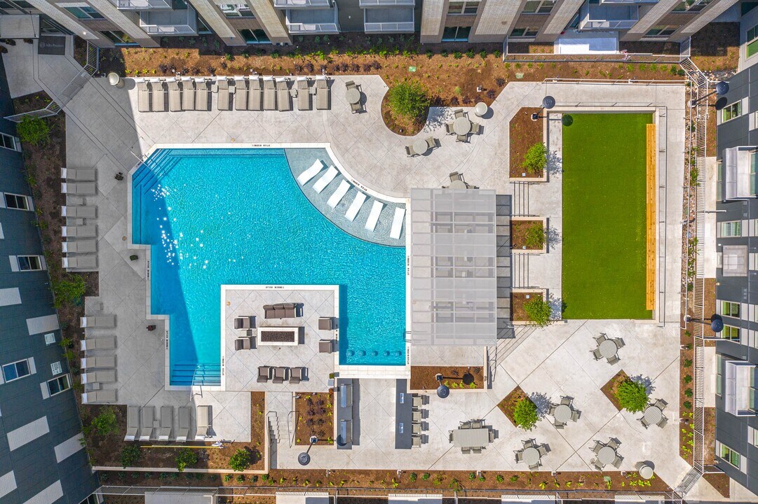 Luxia Preston in Plano, TX - Building Photo