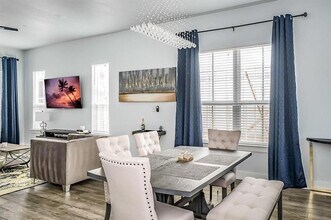 203 S Village Way in Lewisville, TX - Building Photo - Building Photo