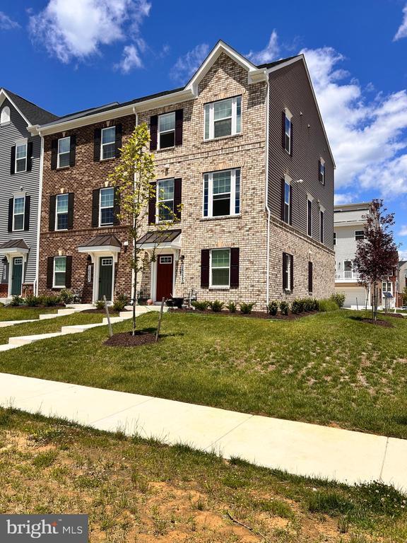 property at 16225 Picasso Aly