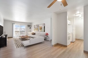 Springdale Apartments in Waukesha, WI - Building Photo