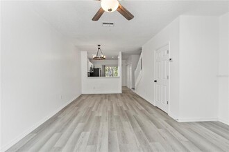 8646 Hunters Key Cir in Tampa, FL - Building Photo - Building Photo