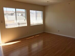 4553 W 116th St, Unit 1 in Hawthorne, CA - Building Photo - Building Photo