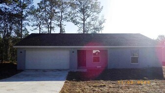 7061 N Outrigger Terrace in Citrus Springs, FL - Building Photo