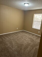 745 Grambling Dr in Dallas, TX - Building Photo - Building Photo