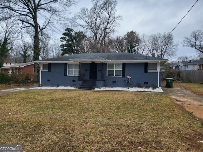 887 Bridgewater St SW in Atlanta, GA - Building Photo - Building Photo