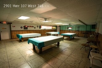 2901 Hwy 107 in McAllen, TX - Foto de edificio - Building Photo