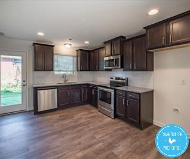 10 Rochambeau Ct in Durham, NC - Building Photo - Building Photo