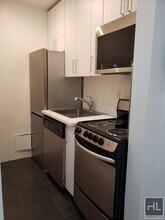 WEST 73 STREET in New York, NY - Building Photo - Building Photo