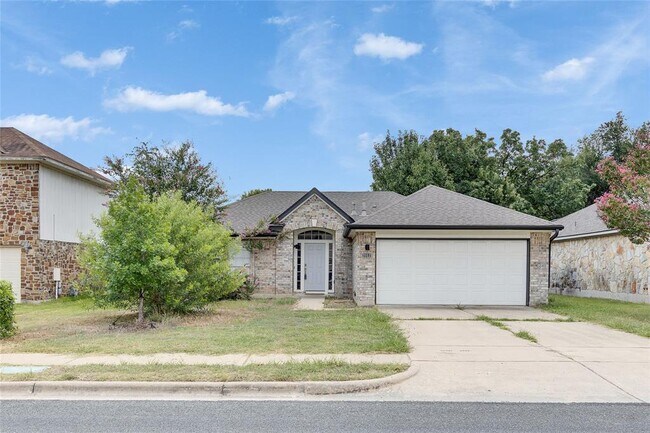 property at 2012 Dayflower Trce