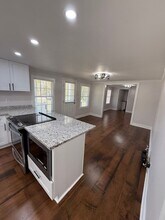 128 Peterson Hill Ave in Burgaw, NC - Building Photo - Building Photo