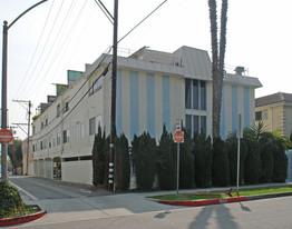 418 S Palm Dr in Beverly Hills, CA - Building Photo - Building Photo