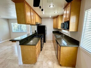969 Gilchrist Dr in San Jose, CA - Building Photo - Building Photo