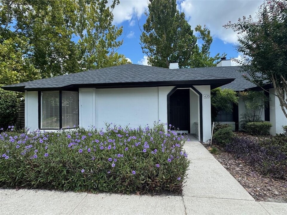 435 Blue Bird St in Apopka, FL - Building Photo