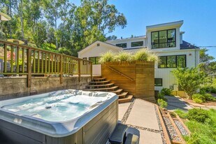 349 Richardson Wy in Mill Valley, CA - Building Photo