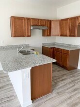 7624 Rain Forest Dr N in Jacksonville, FL - Building Photo - Building Photo