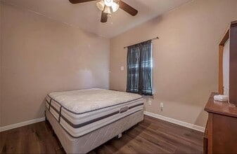 511 Dahlia St in Prairie View, TX - Building Photo - Building Photo