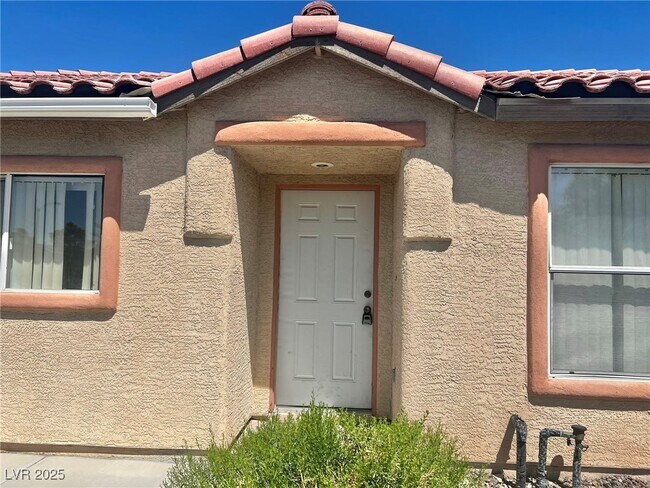 3153 Amari Ave in Las Vegas, NV - Building Photo - Building Photo