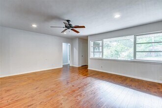 515 Azaleadell Dr in Houston, TX - Building Photo - Building Photo