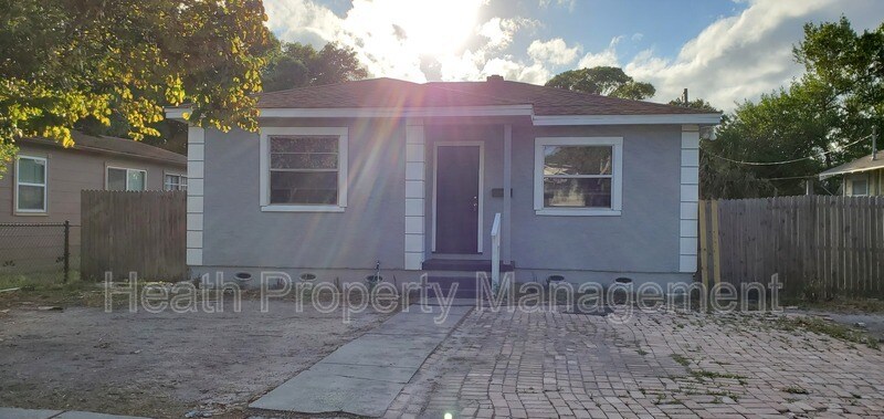 1425 40th St S in St. Petersburg, FL - Building Photo