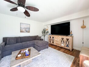 2821 28th Ct in Jupiter, FL - Building Photo - Building Photo