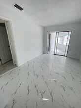 7200 NW 77th St in Tamarac, FL - Building Photo - Building Photo