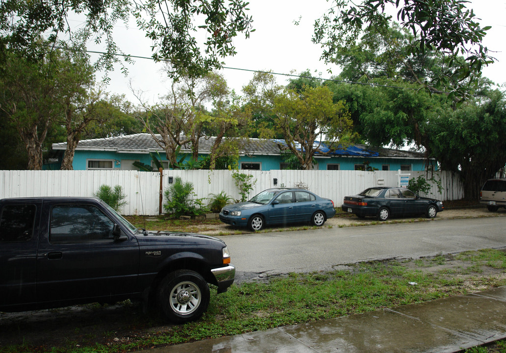 313 NE 5th St in Fort Lauderdale, FL - Building Photo