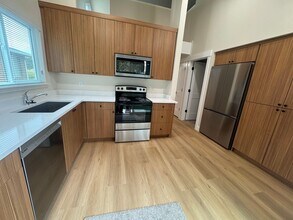 7283 S 1950 E in Cottonwood Heights, UT - Building Photo - Building Photo