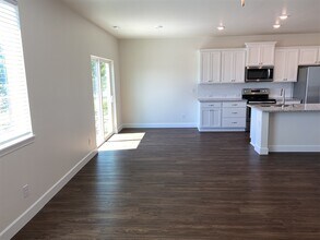 10309 21st Pl SE in Lake Stevens, WA - Building Photo - Building Photo