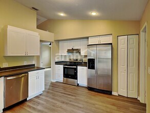 2774 SE Bishop Ave in Port St. Lucie, FL - Building Photo - Building Photo