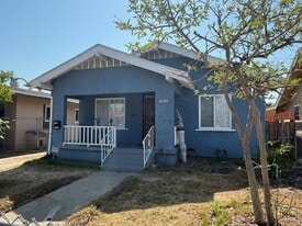2109 Lime Ave in Long Beach, CA - Building Photo