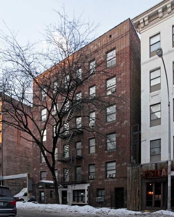 405 W 45th St in New York, NY - Building Photo