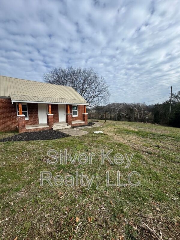 3671 Sweetwater Vonore Rd in Sweetwater, TN - Building Photo - Building Photo