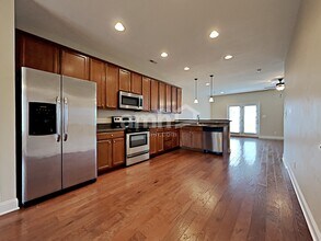 7217 Deer Springs Way in Powell, TN - Building Photo - Building Photo