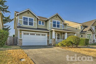 4621 204th St Ct E in Spanaway, WA - Building Photo