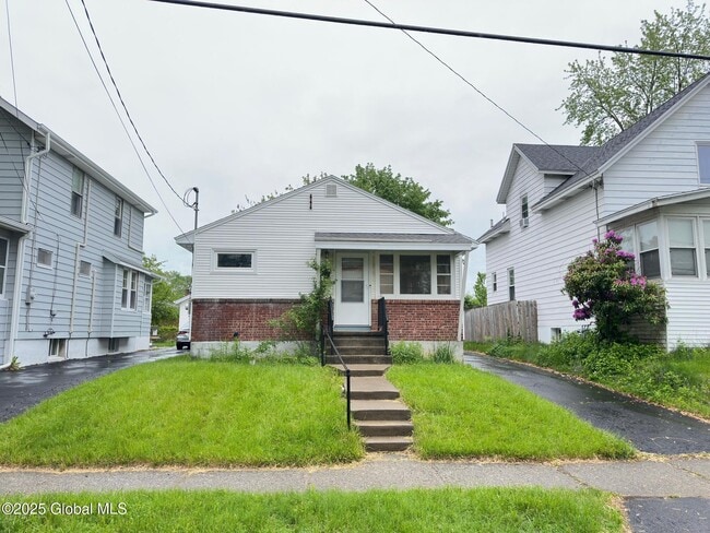 7 Fullerton St in Albany, NY - Building Photo - Building Photo