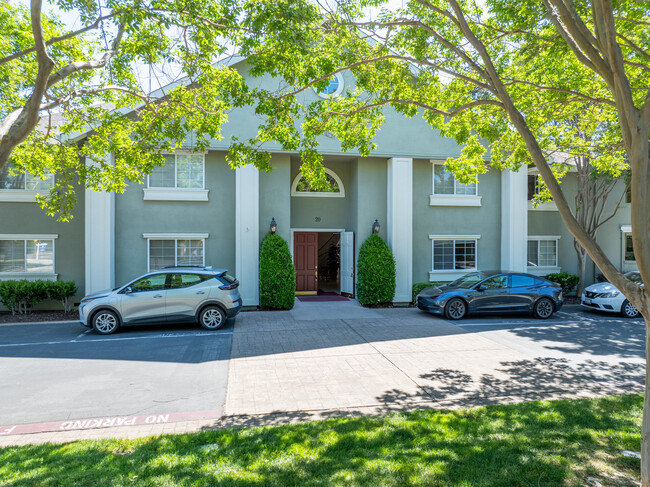 20 Willow Rd in Menlo Park, CA - Building Photo - Primary Photo